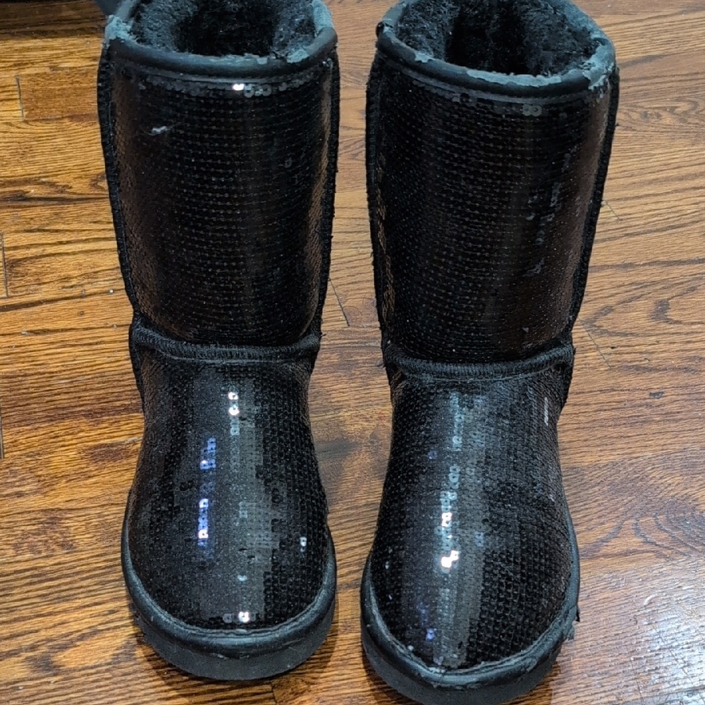 UGG AUSTRALIA Black Sequin Boots